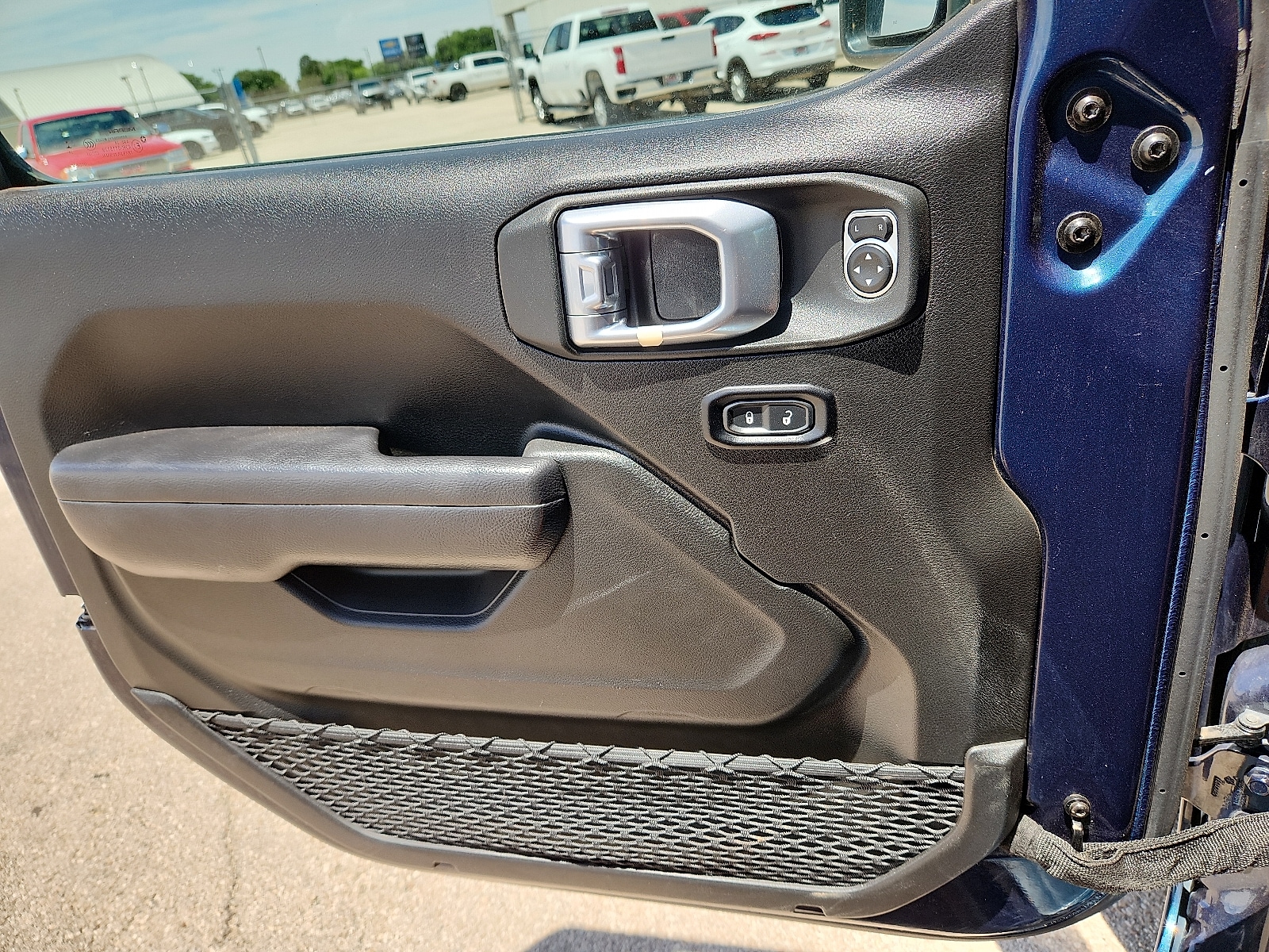 2025 Jeep Wrangler 4-Door Rubicon - Photo 14