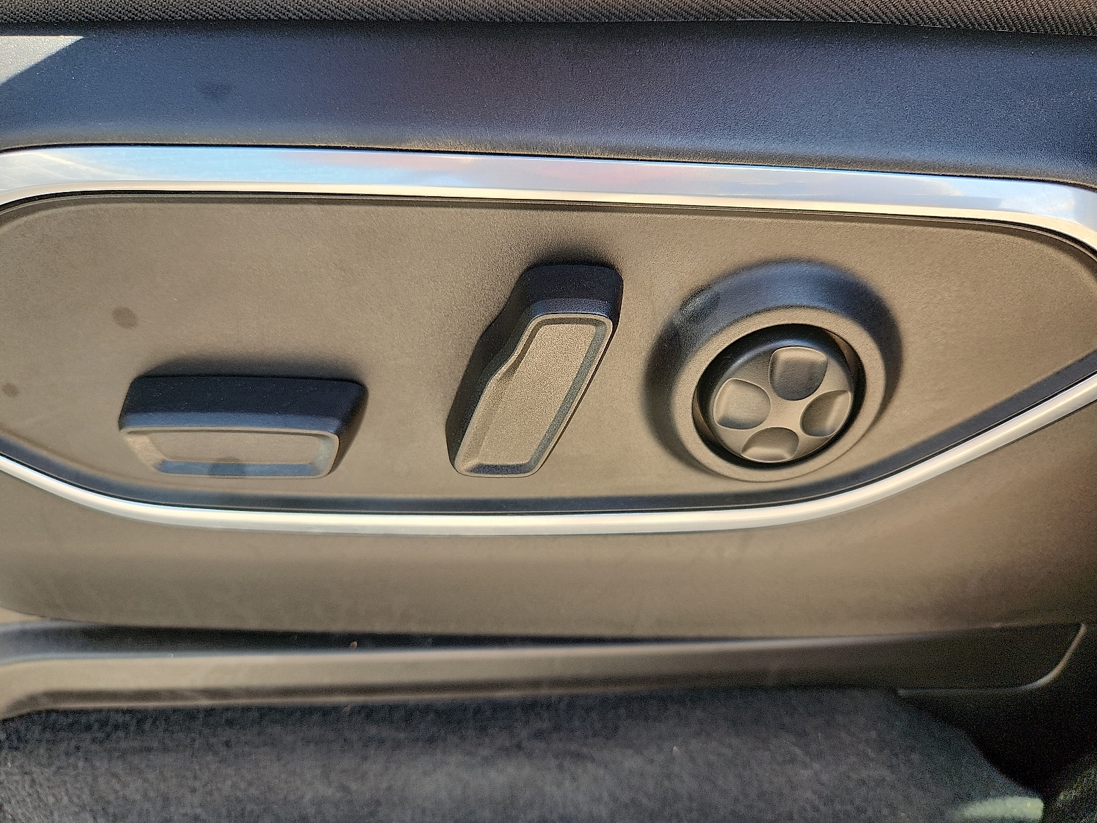 2025 Jeep Wagoneer Series II - Photo 13