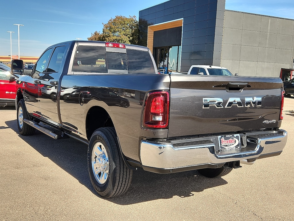 New 2026 Ram 2500 TRADESMAN CREW CAB 4X4 8' BOX Pickup