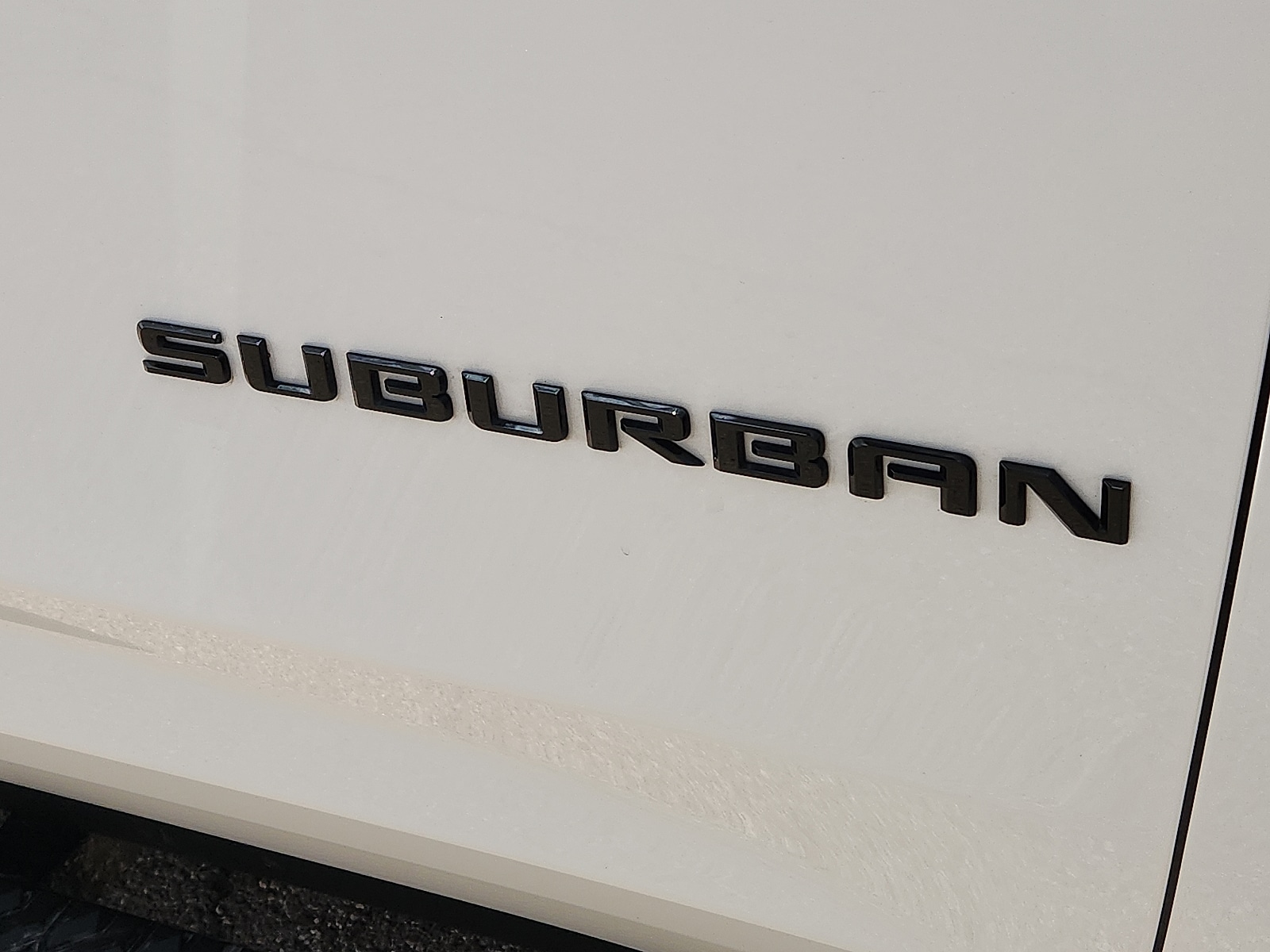 2024 Chevrolet Suburban Z71 - Photo 8