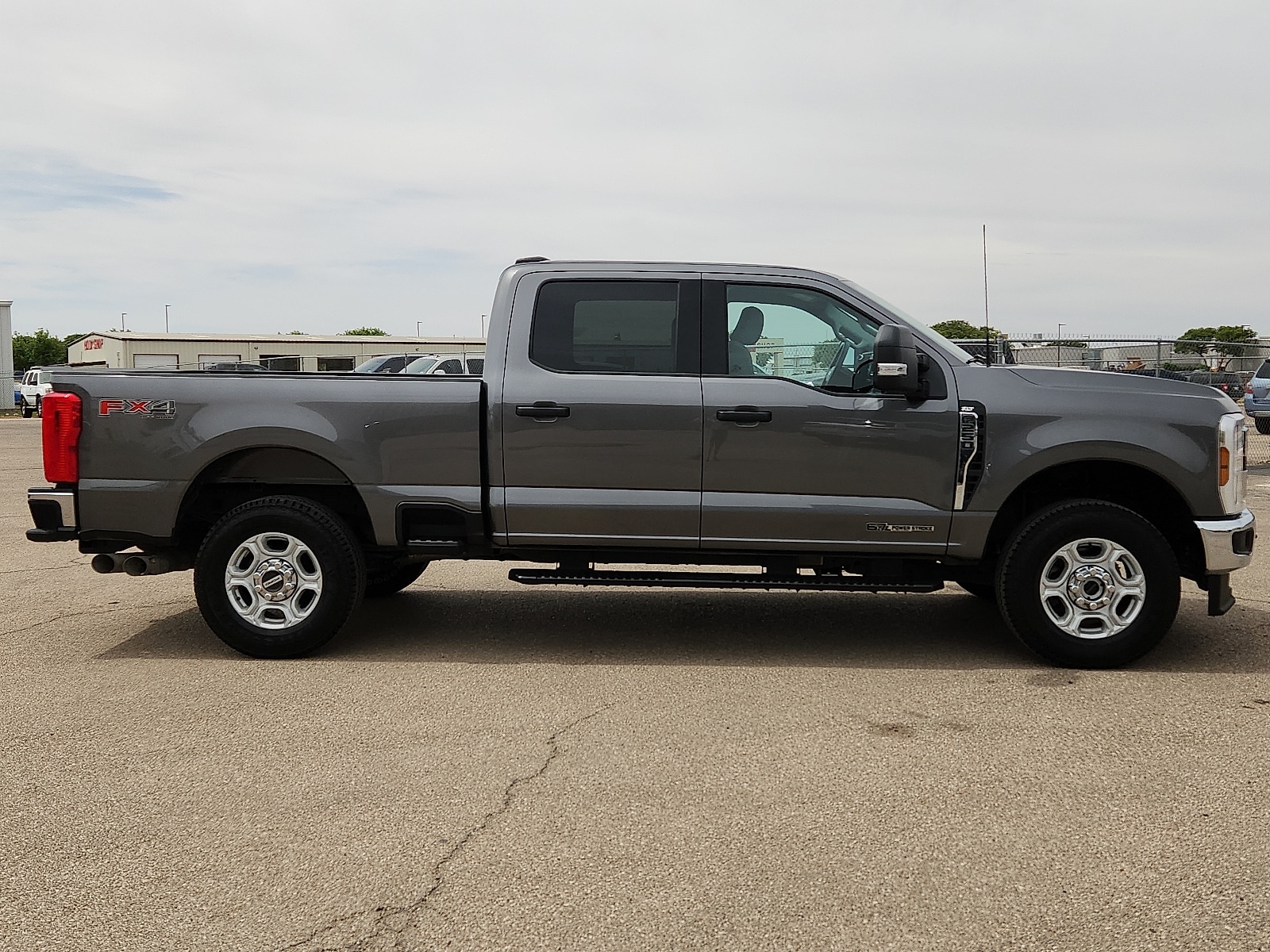 2025 Ford F-250 Super Duty - Photo 5