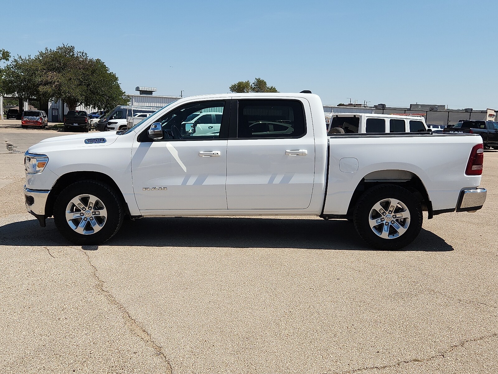 2024 Ram 1500 Laramie photo 2