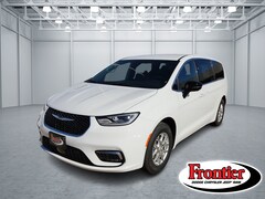2026 Chrysler Pacifica SELECT Passenger Van