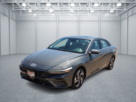 2024 Hyundai Elantra Limited Sedan