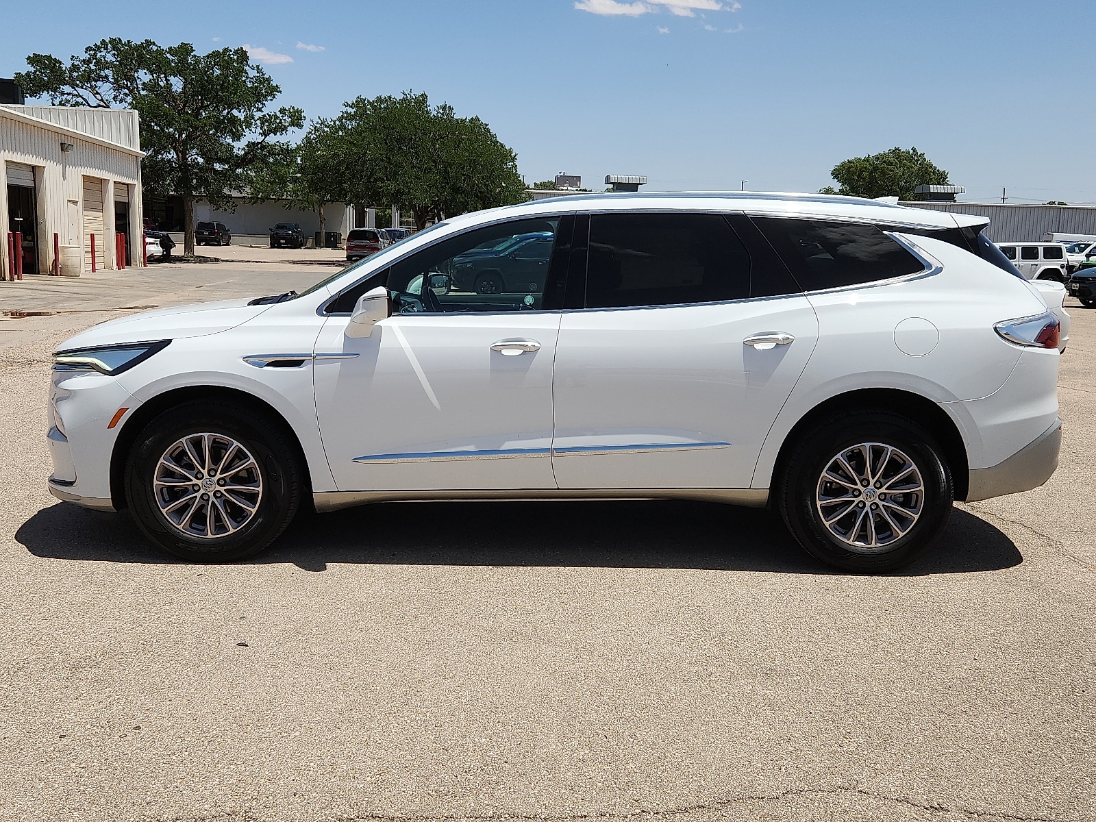 Used 2024 Buick Enclave Premium with VIN 5GAEVBKW0RJ128381 for sale in Lubbock, TX