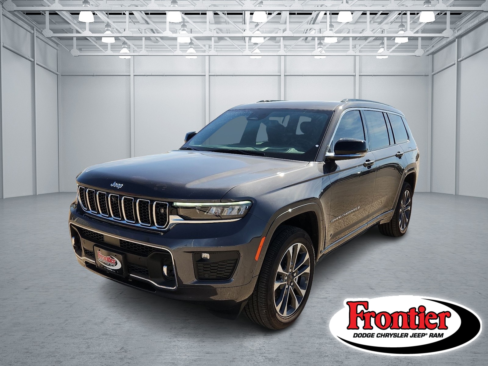 2025 Jeep Grand Cherokee L Overland 4x4's photo