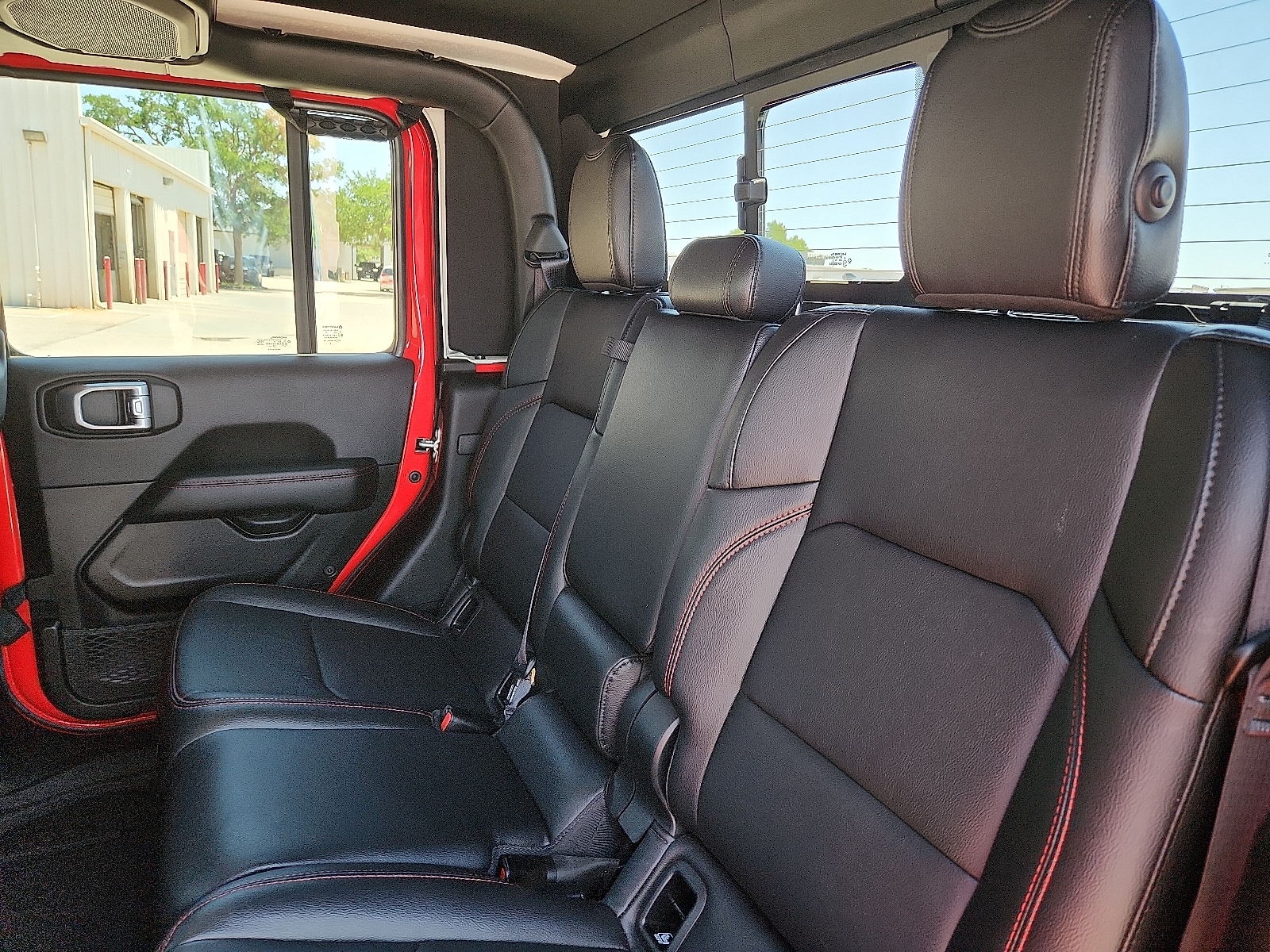 2023 Jeep Gladiator Rubicon - Photo 10