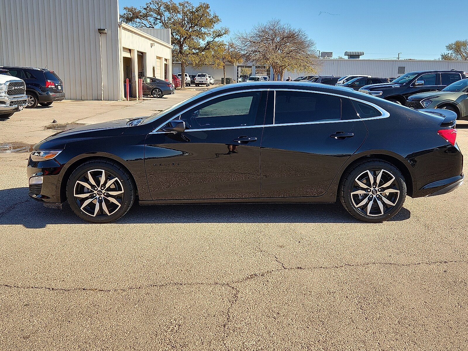 2024 Chevrolet Malibu RS photo 2