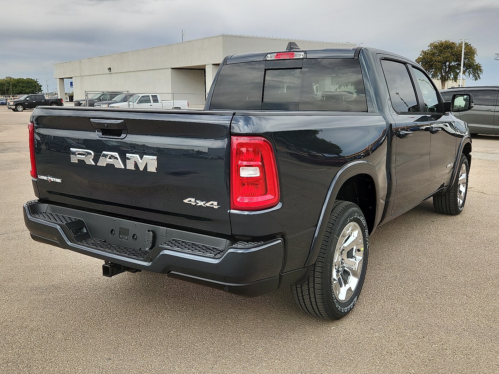 2025 Ram 1500 Lone Star photo 4