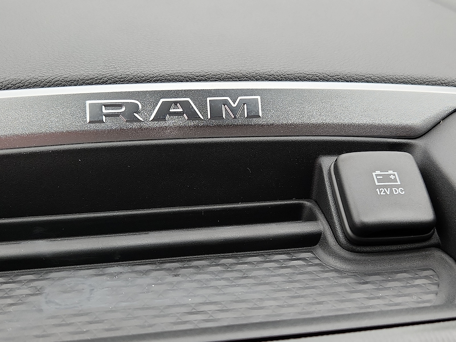 2026 RAM 2500 Big Horn/Lone Star - Photo 17