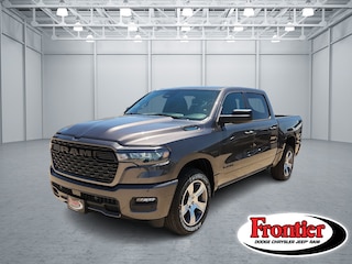 2026 Ram 1500 EXPRESS CREW CAB 4X2 5'7 BOX Pickup