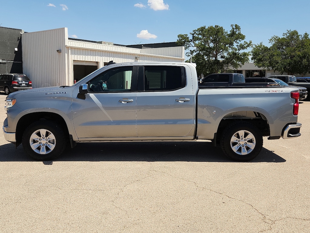 Used 2025 Chevrolet Silverado 1500 LT w/1LT Truck Crew Cab