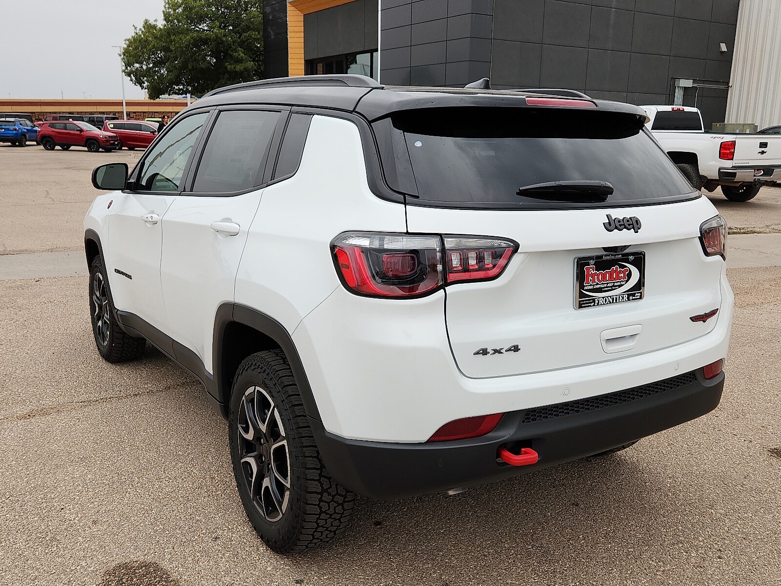 2026 Jeep Compass Trailhawk Sport photo 3