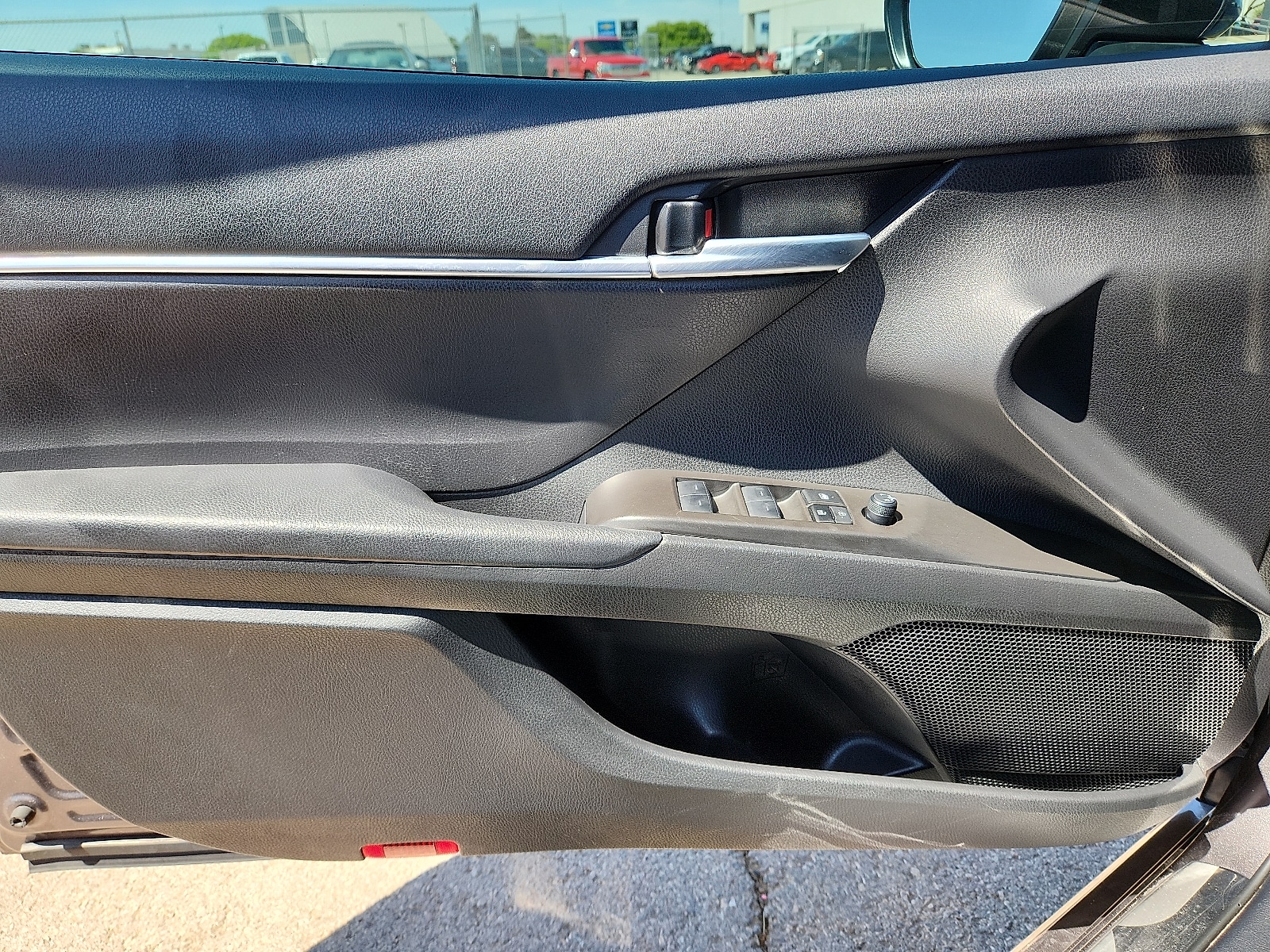 2024 Toyota Camry SE - Photo 14