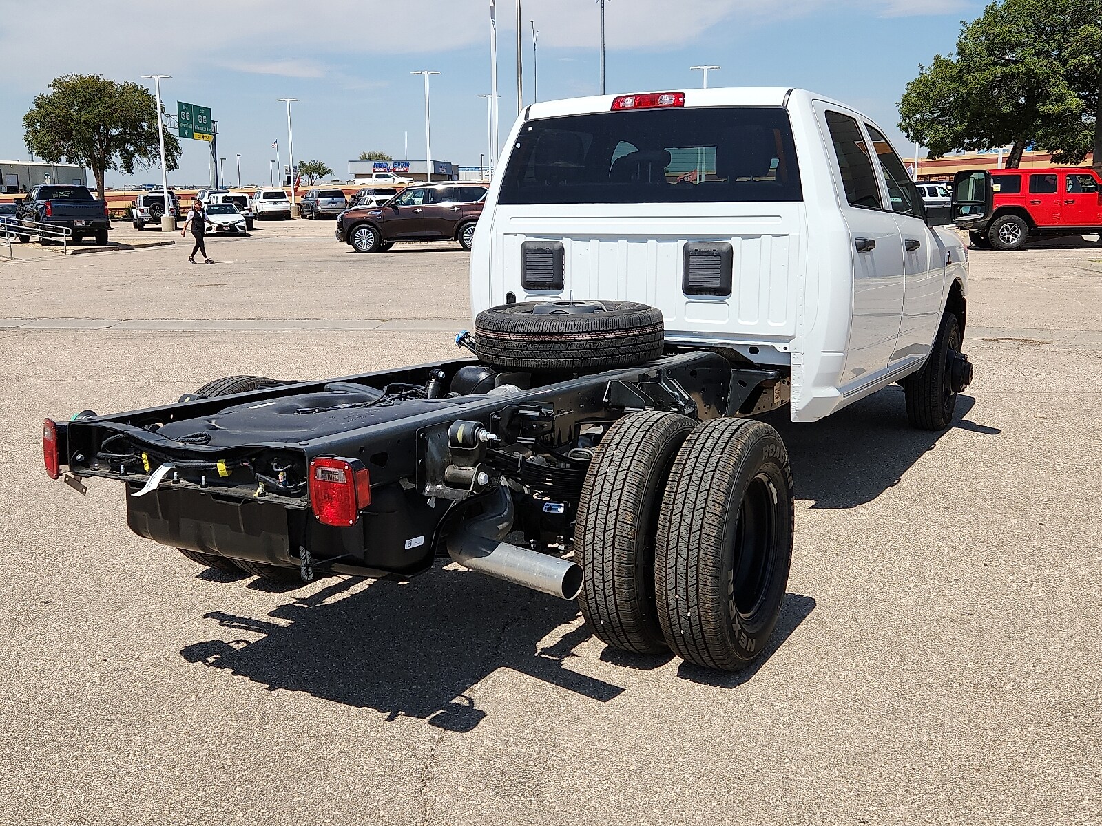 2026 Ram 3500 Tradesman photo 3