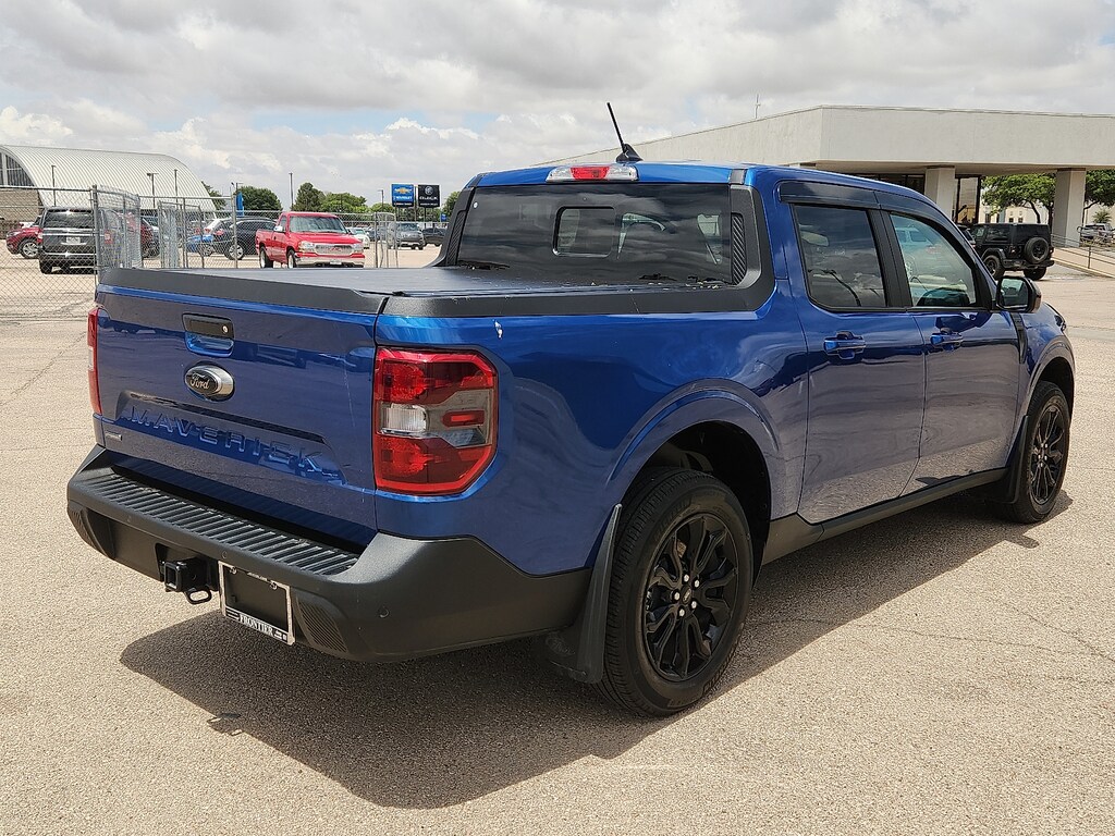 Used 2024 Ford Maverick Lariat Truck SuperCrew