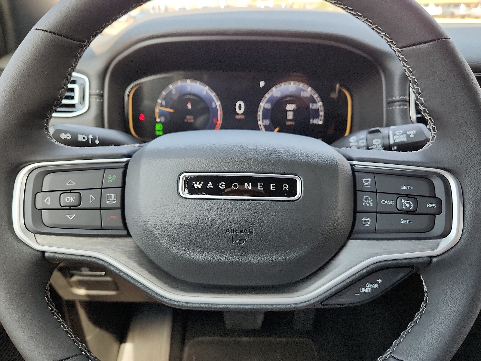 2025 Jeep Wagoneer Series II - Photo 19