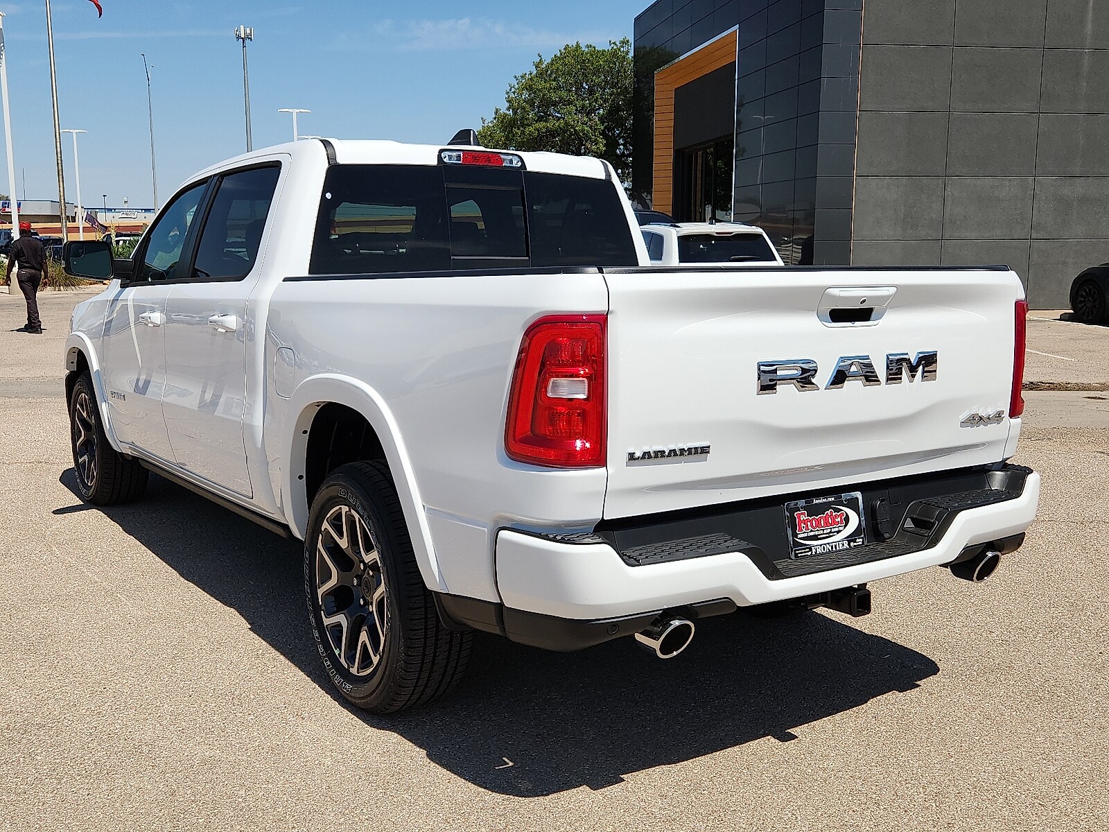 2026 Ram 1500 Laramie photo 3