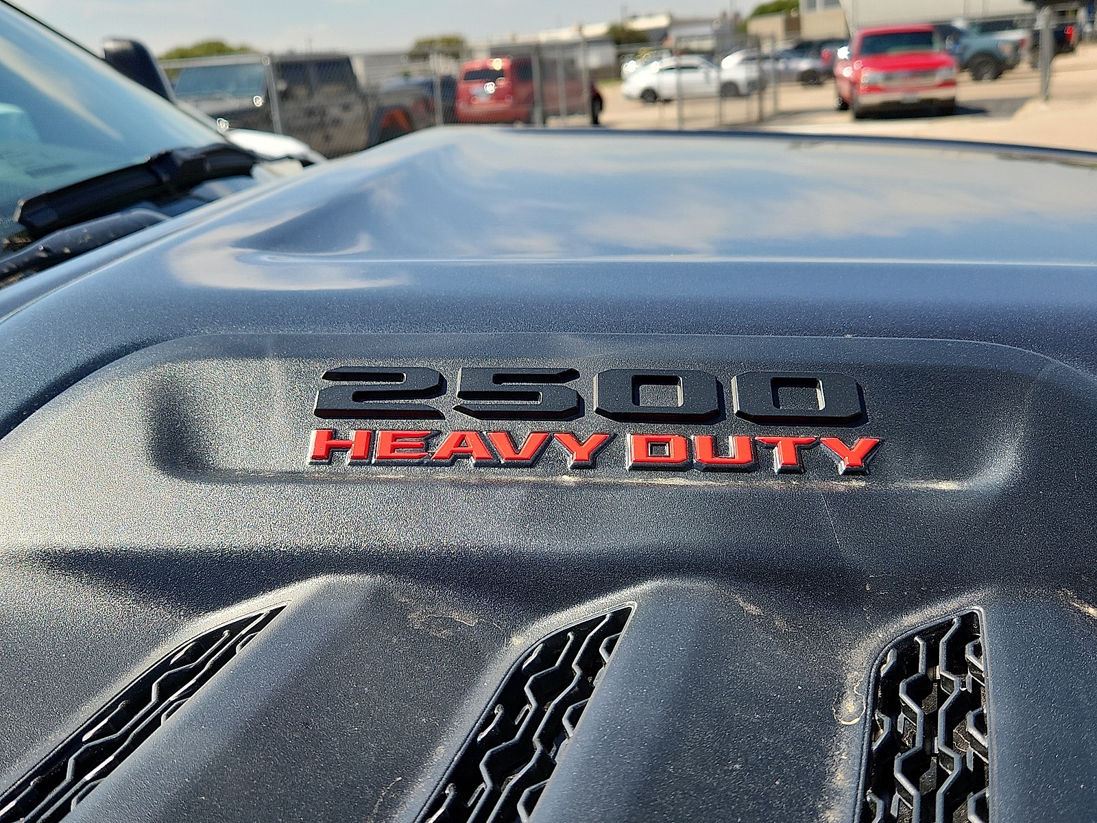 2026 RAM 2500 Laramie - Photo 8