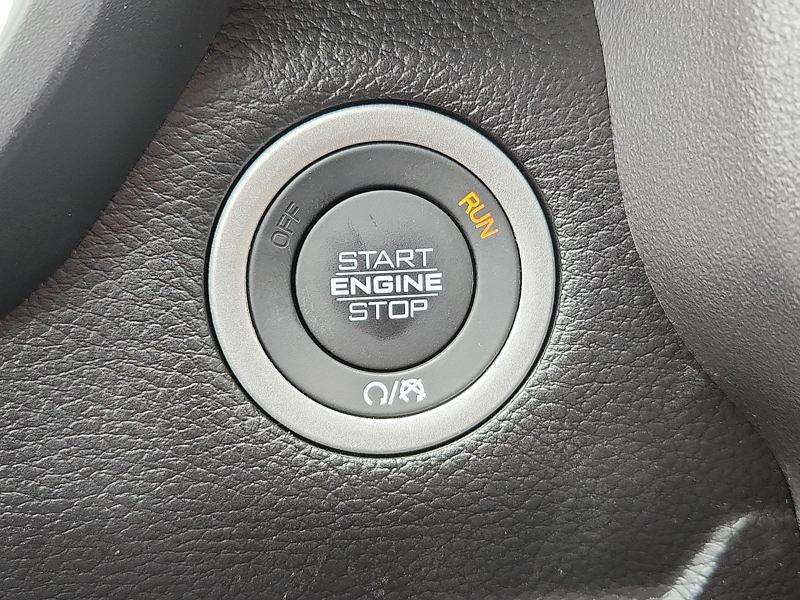2026 RAM 1500 Laramie - Photo 16