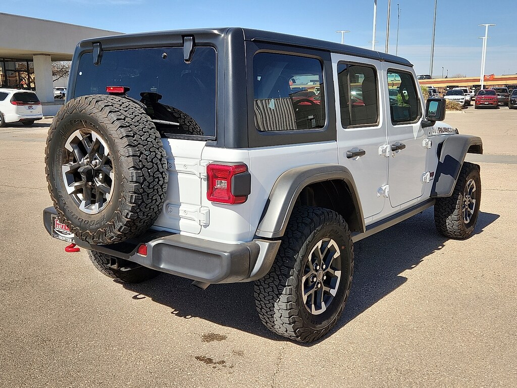 Used 2025 Jeep Wrangler Rubicon SUV