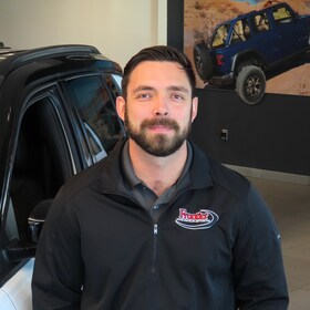 Staff member Isaiah Denk from ID_4019ab389910