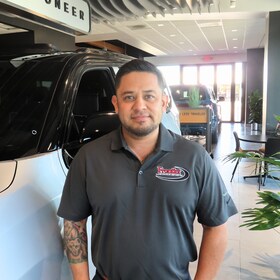 Staff member Erick Castillo from ID_ec999bff14d1