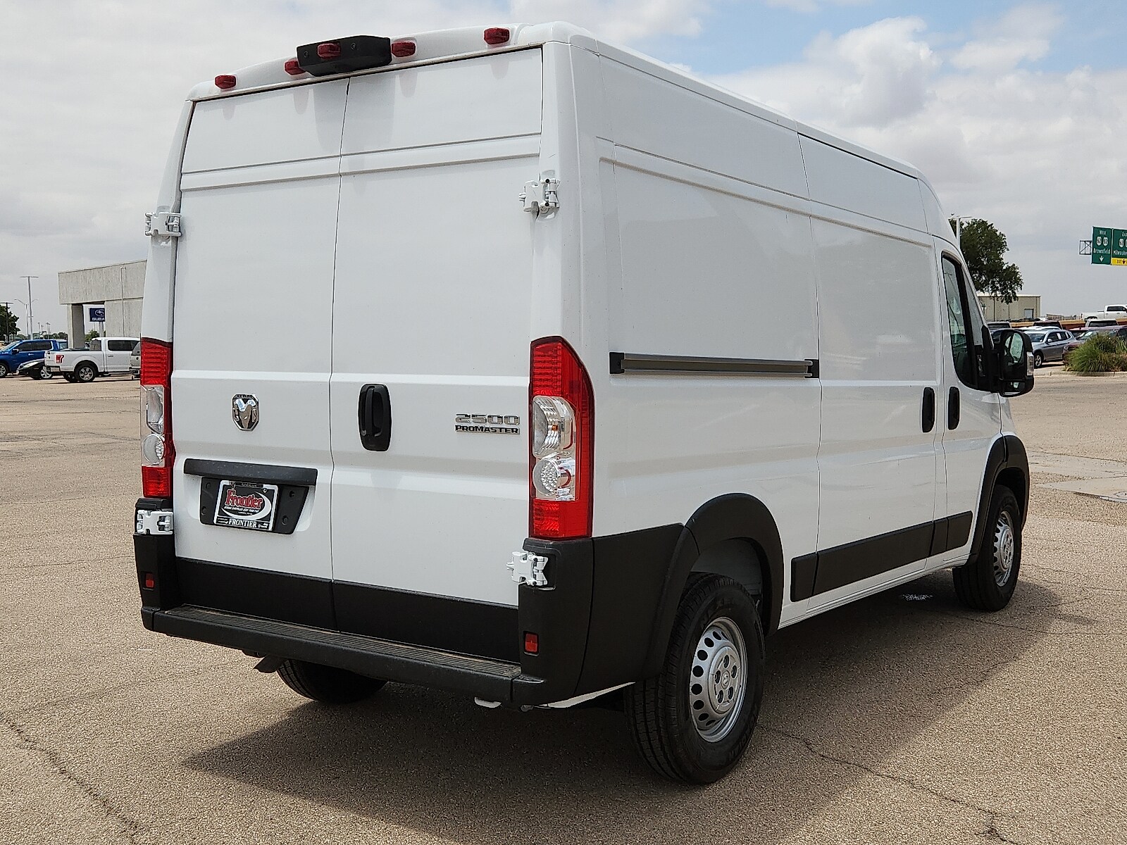 2025 Ram ProMaster 2500 Cargo Van photo 3