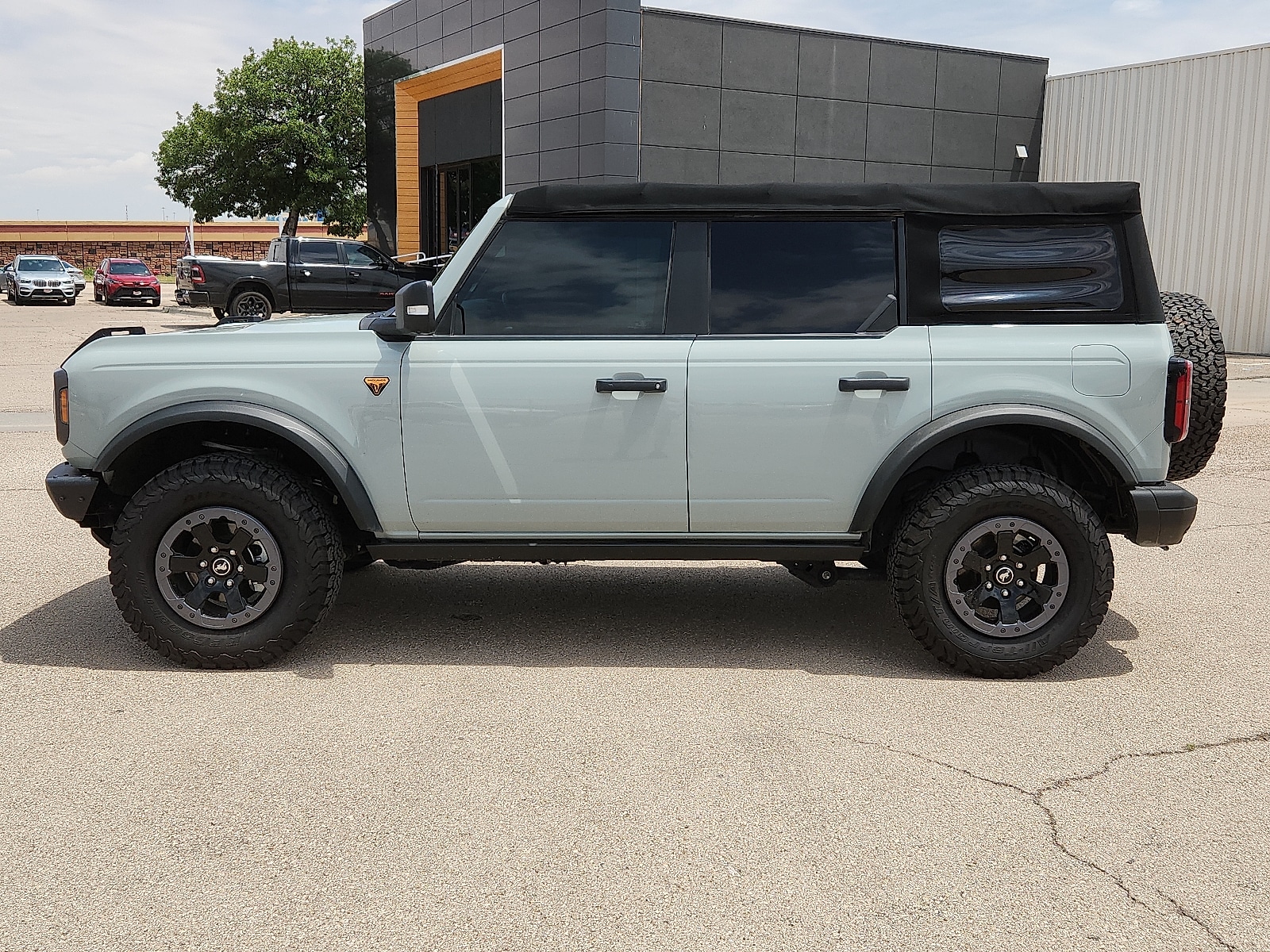 Used 2021 Ford Bronco 4-Door Badlands with VIN 1FMEE5DP3MLB06230 for sale in Lubbock, TX