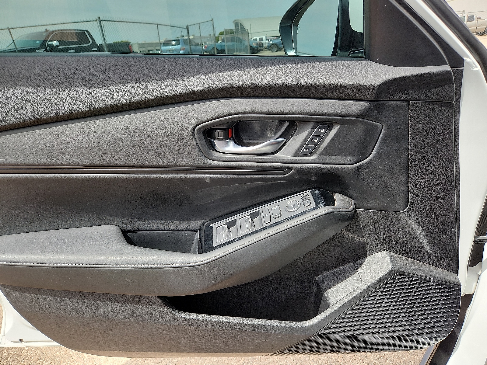2024 Honda Accord Hybrid Touring - Photo 13
