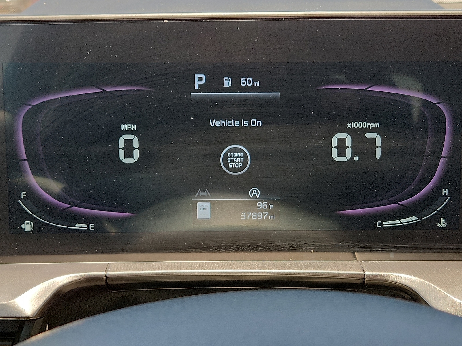 2024 Kia Telluride S - Photo 18