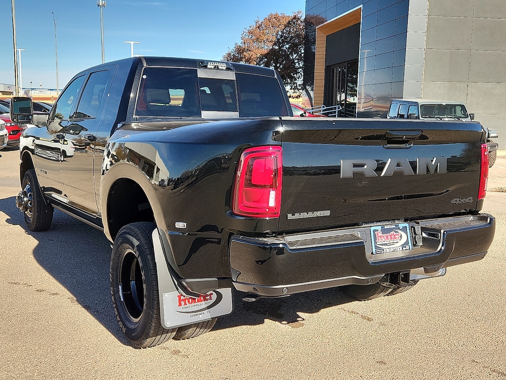 New 2026 Ram 3500 LARAMIE MEGA CAB 4X4 6'4 BOX Pickup