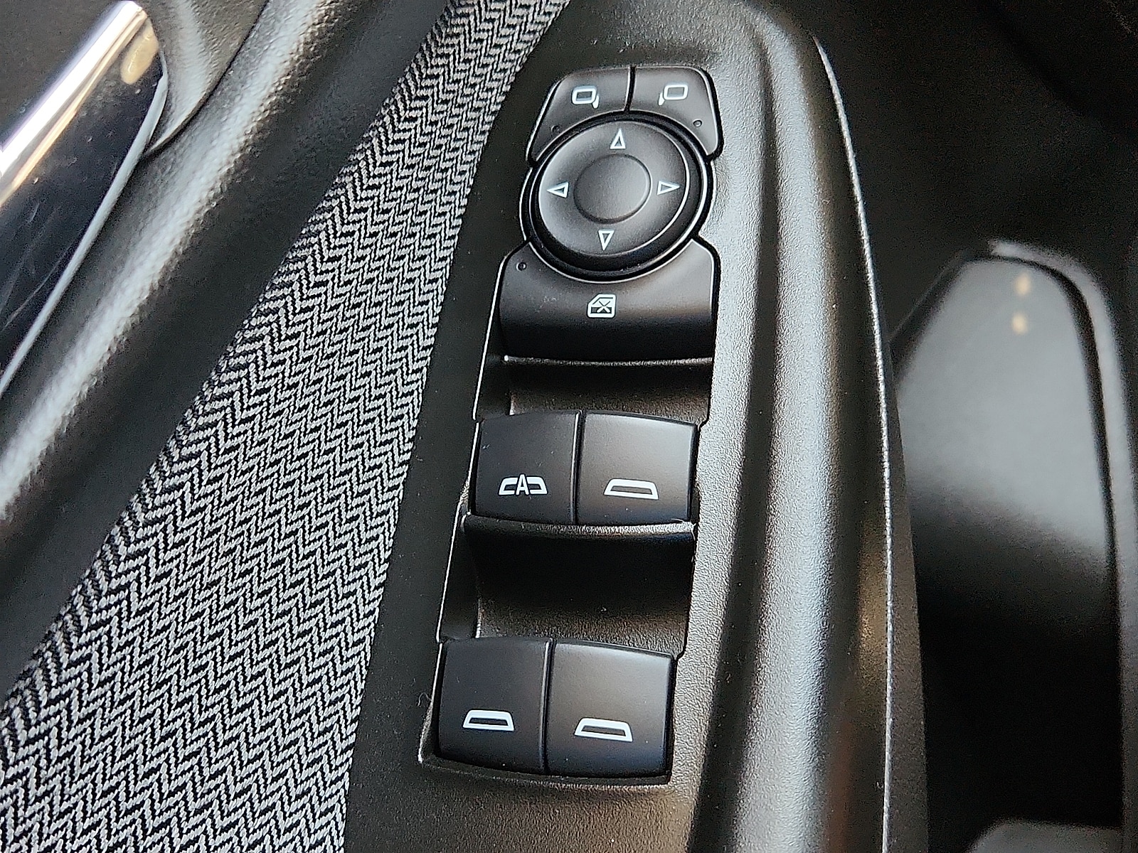 2024 Chevrolet TrailBlazer LT - Photo 17