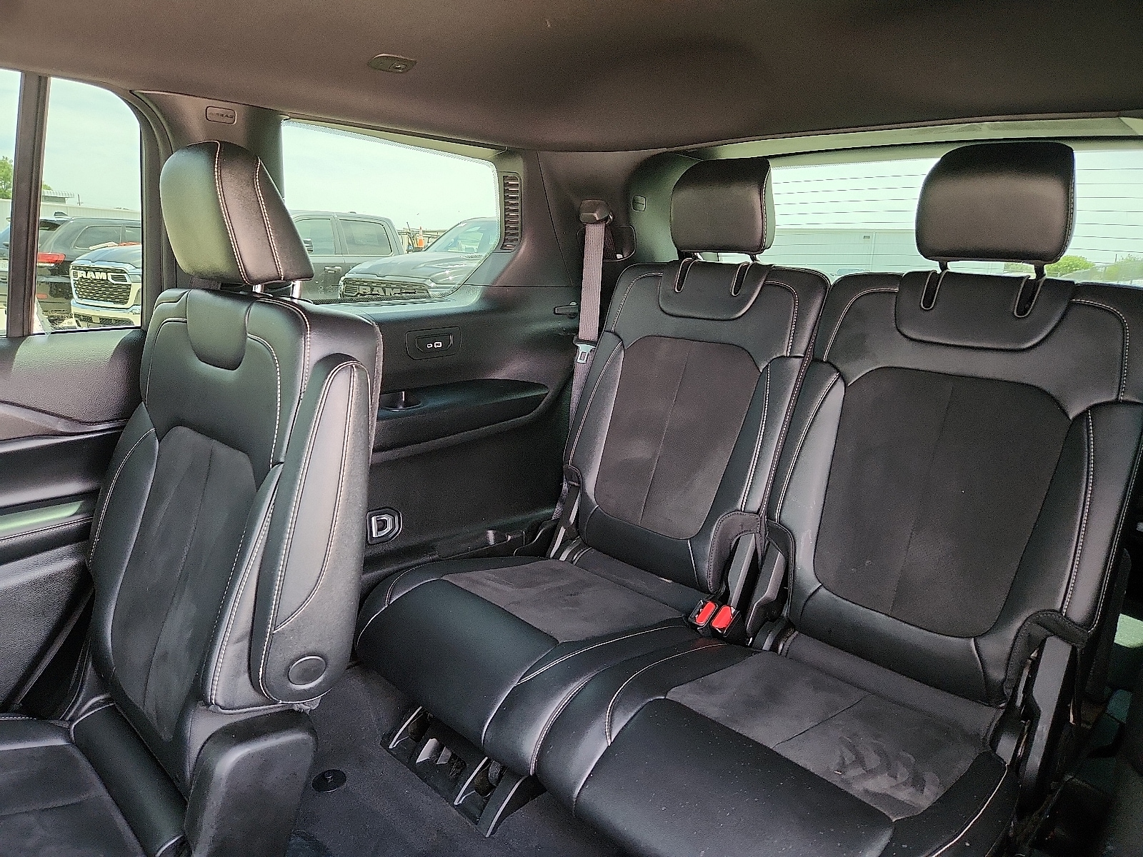 2023 Jeep Grand Cherokee L Altitude - Photo 9