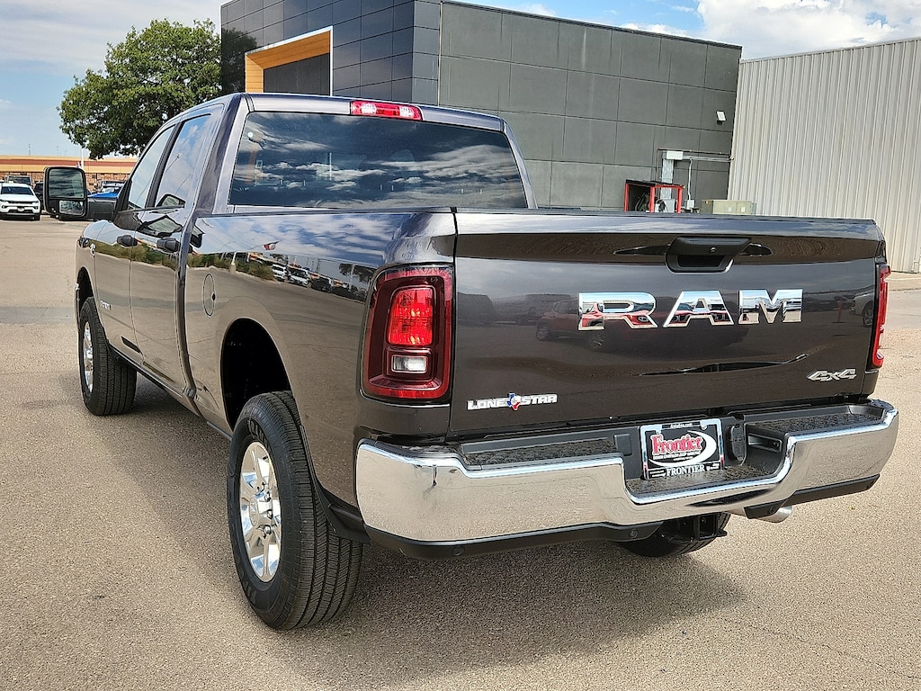 New 2026 Ram 2500 LONE STAR CREW CAB 4X4 6'4 BOX Pickup