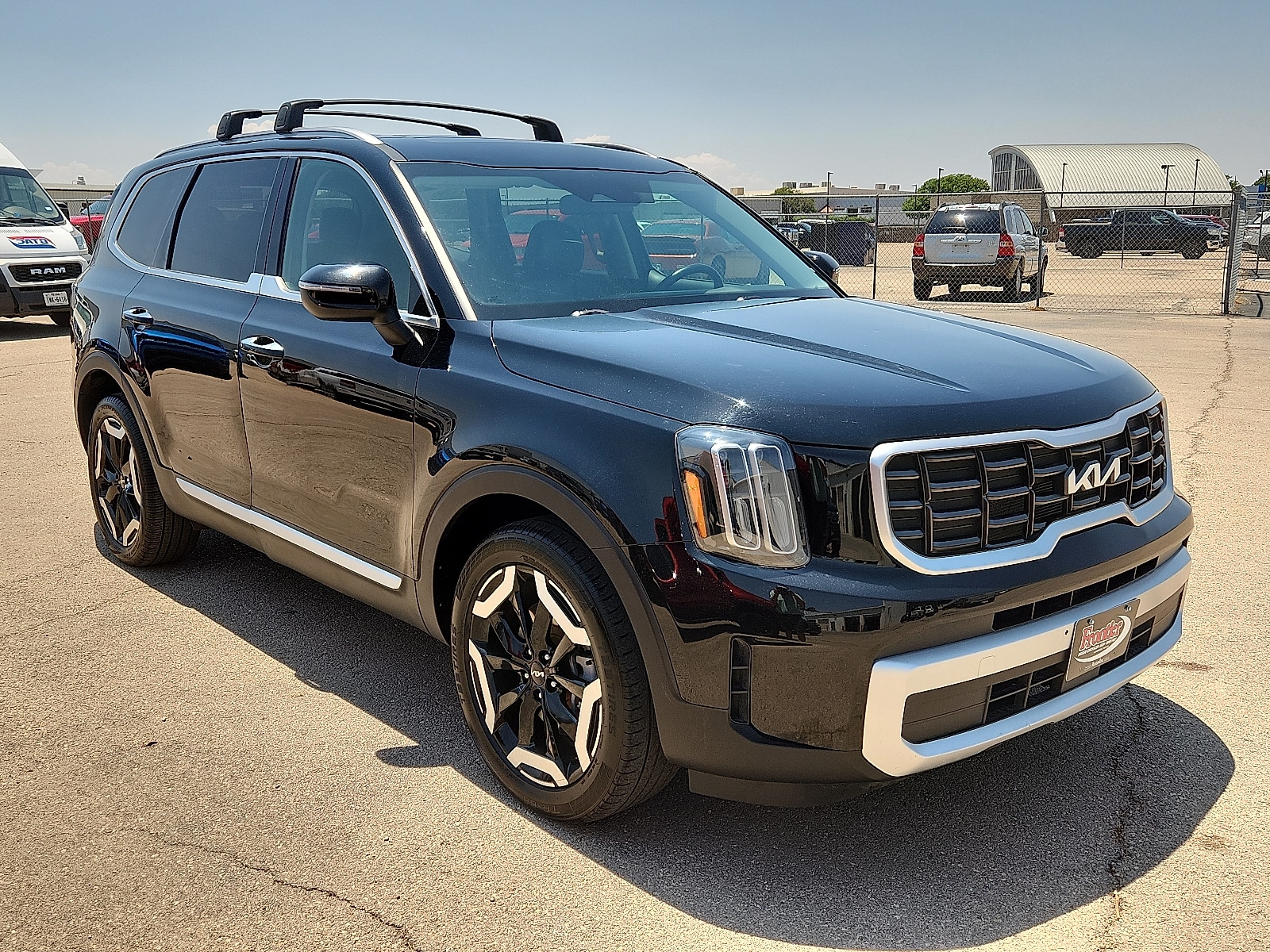 2025 Kia Telluride S - Photo 6