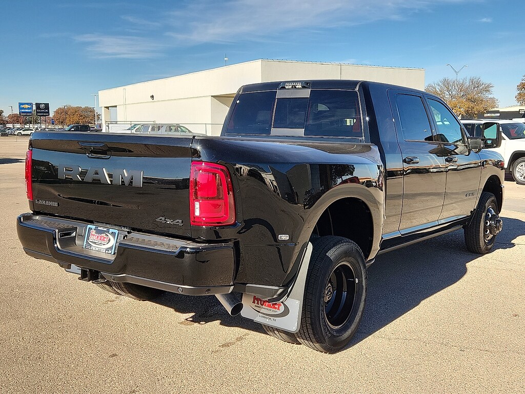 New 2026 Ram 3500 LARAMIE MEGA CAB 4X4 6'4 BOX Pickup