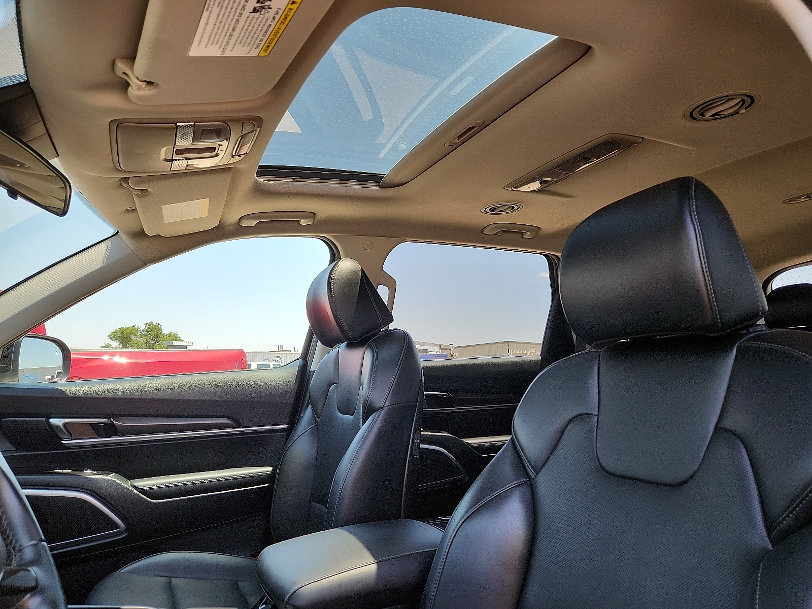 2025 Kia Telluride S - Photo 12