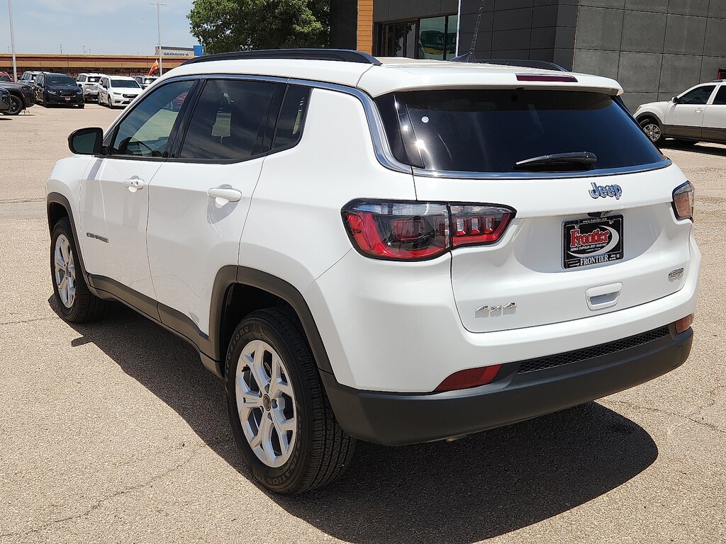 Used 2026 Jeep Compass Latitude SUV