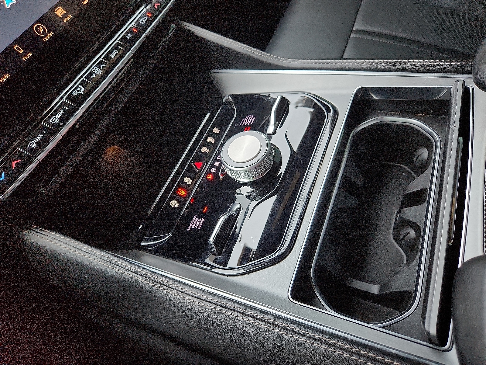 2024 Jeep Wagoneer Series II - Photo 20