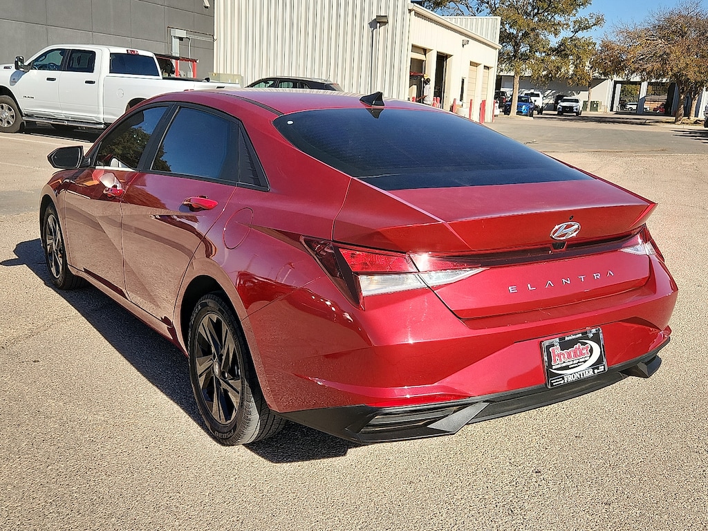 Used 2023 Hyundai Elantra SEL Sedan