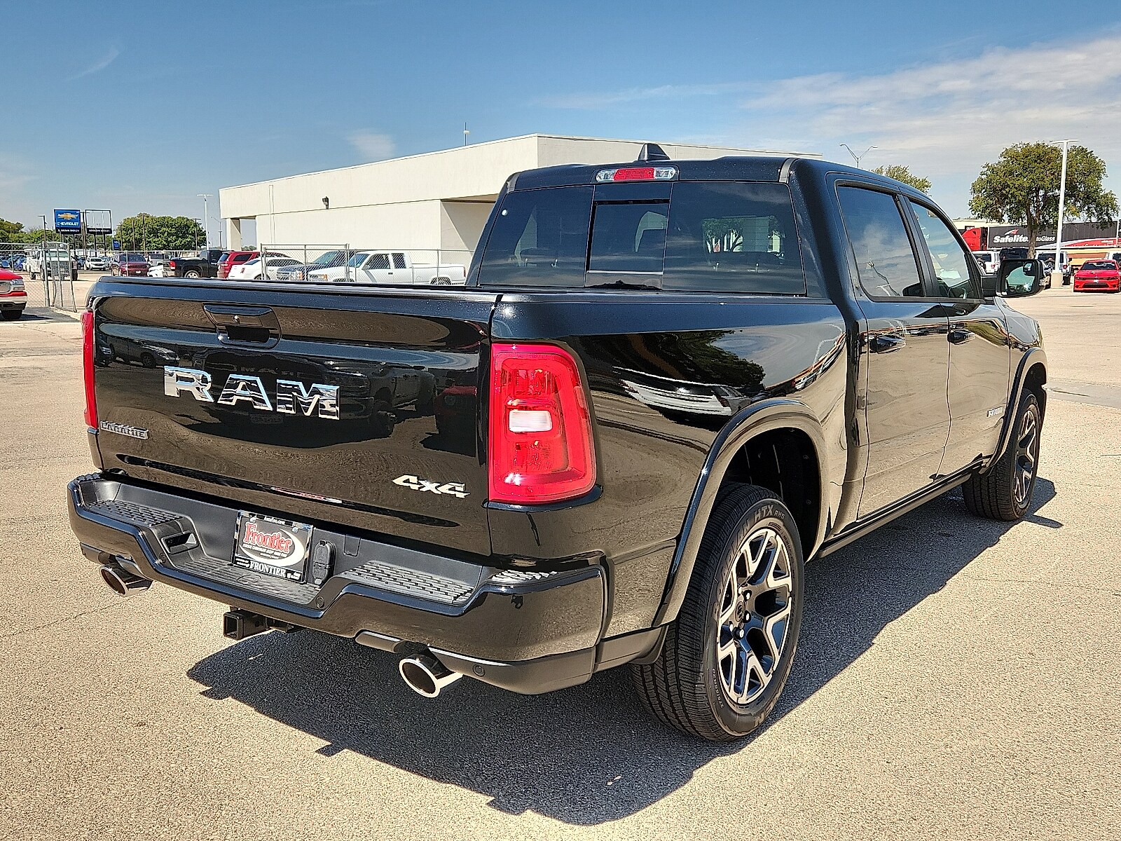 2026 Ram 1500 Laramie photo 3