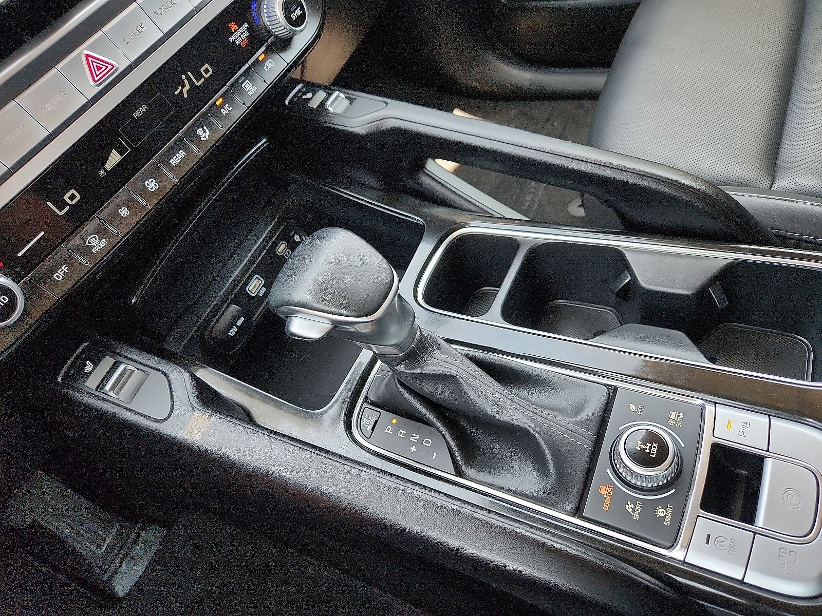 2025 Kia Telluride S - Photo 20