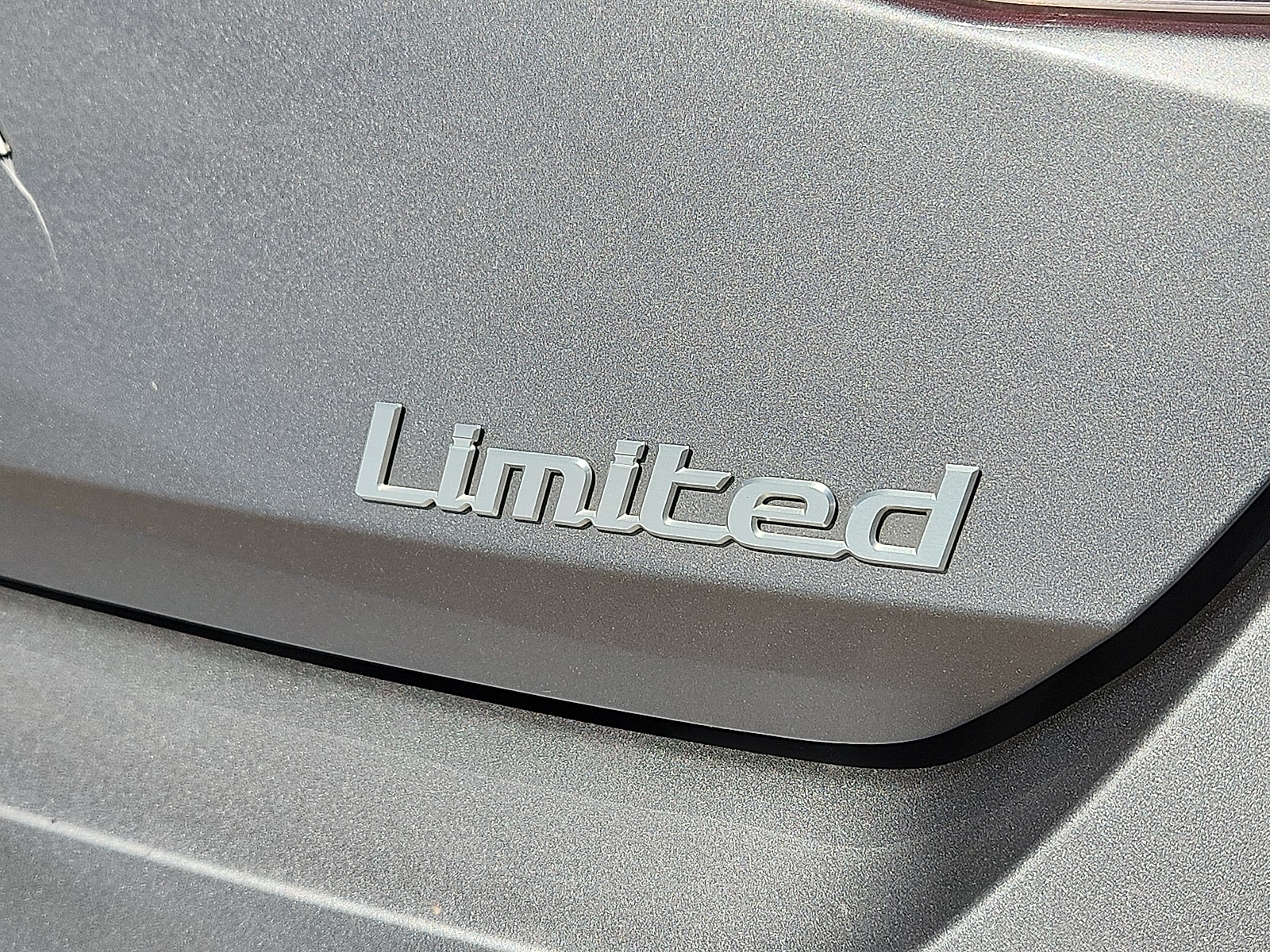 2025 Hyundai Elantra Limited - Photo 8