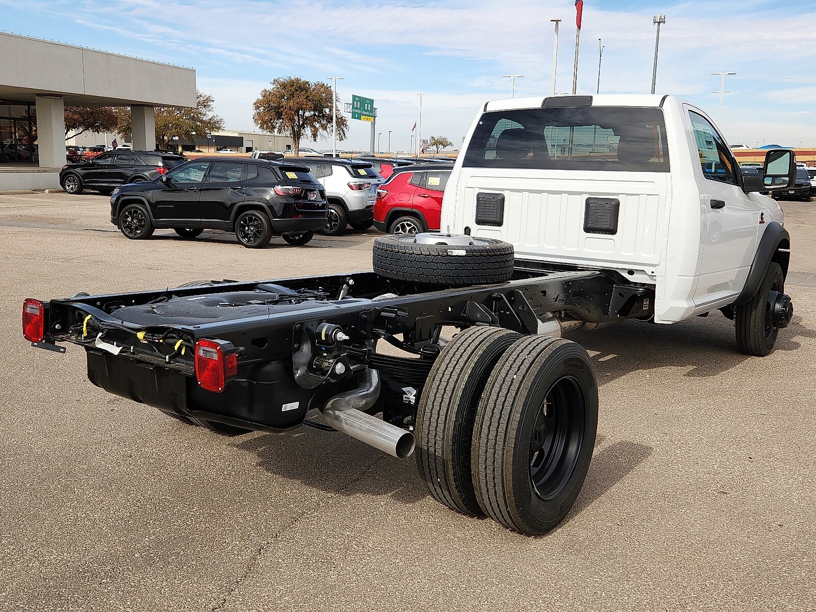 2026 Ram 5500 Tradesman photo 3