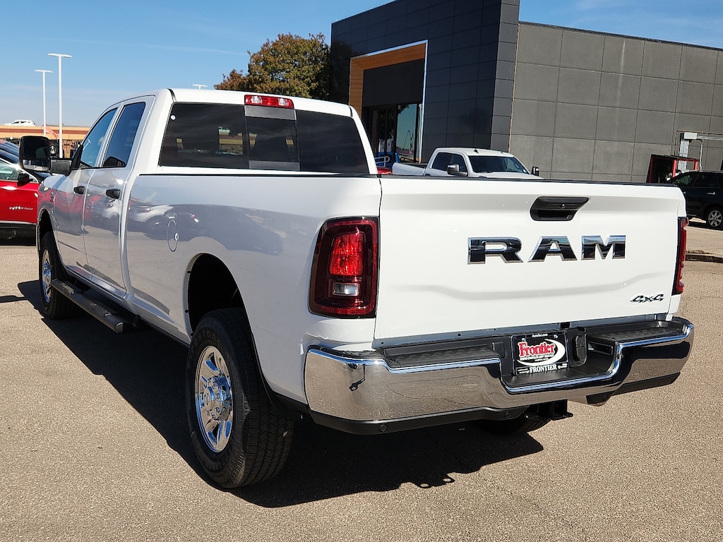 New 2026 Ram 2500 TRADESMAN CREW CAB 4X4 8' BOX Pickup