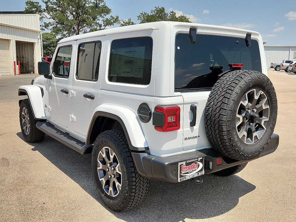 New 2026 Jeep Wrangler 4-DOOR SAHARA Sport Utility