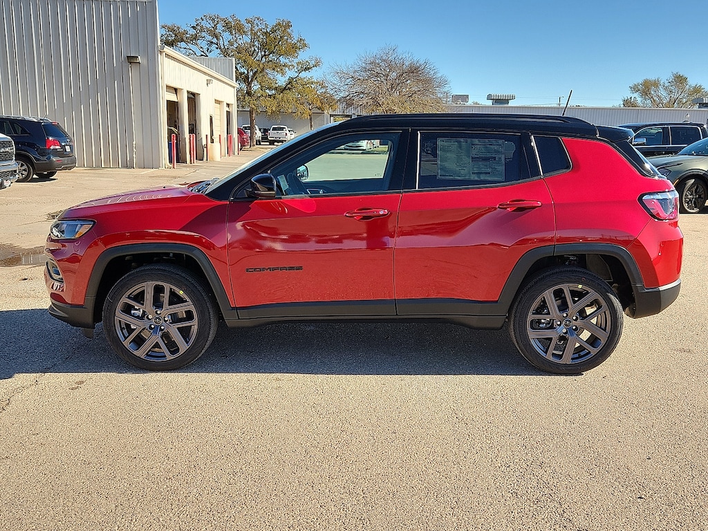 New 2026 Jeep Compass LIMITED ALTITUDE 4X4 Sport Utility