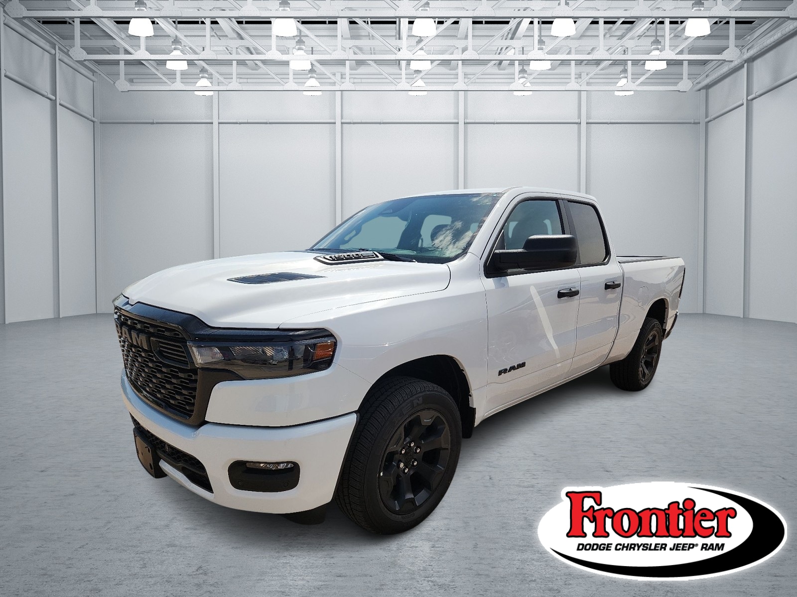 New 2026 Ram 1500 EXPRESS QUAD CAB 4X4 6'4 BOX