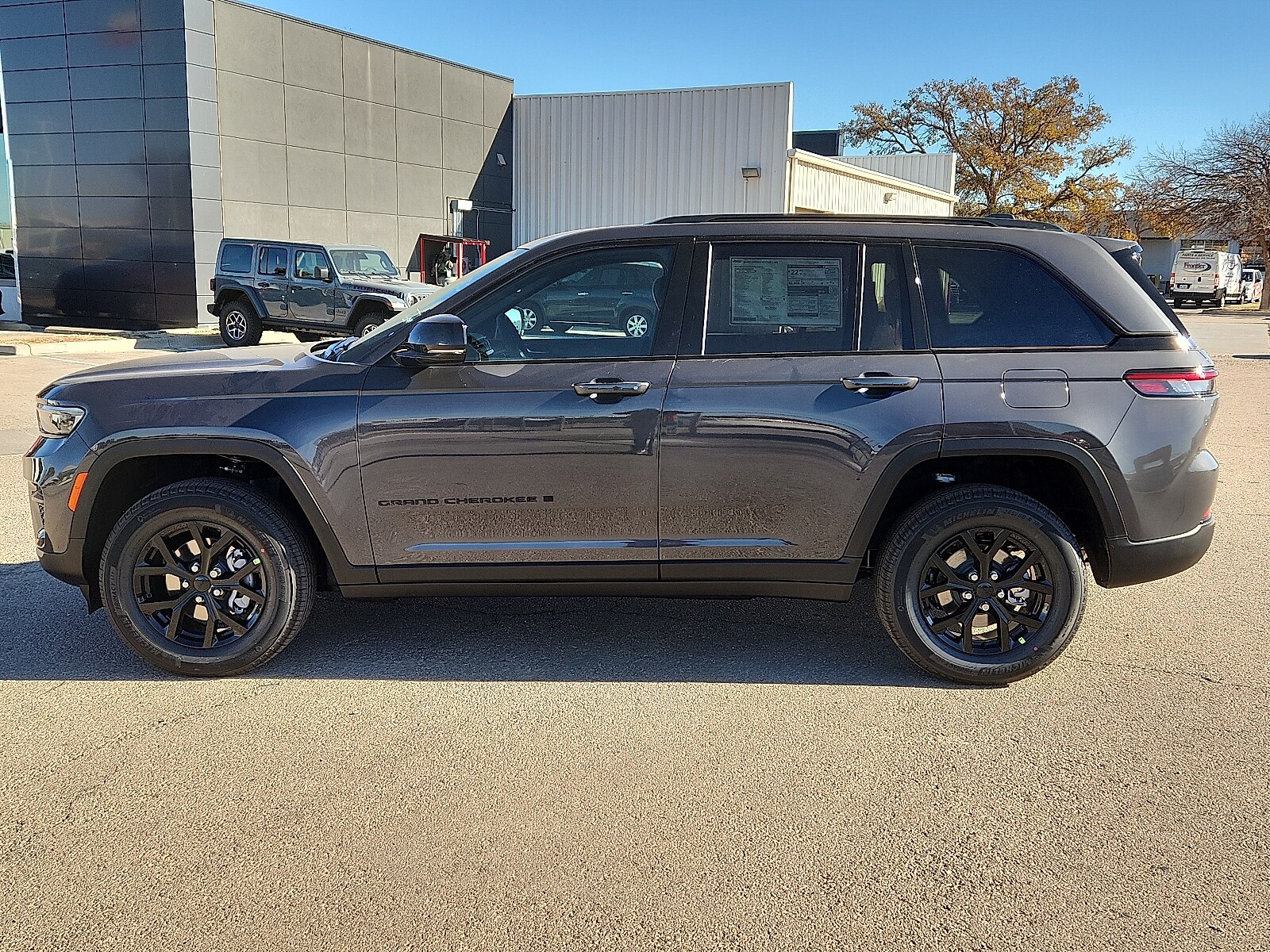 2025 Jeep Grand Cherokee Altitude
